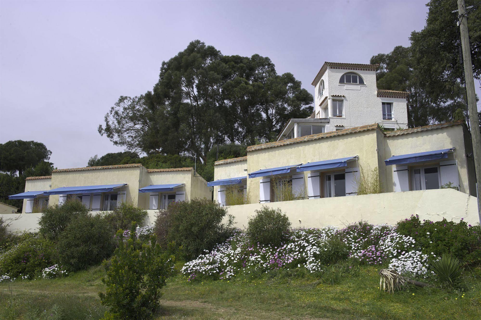 Azur Hotel Ле-Лаванду Экстерьер фото